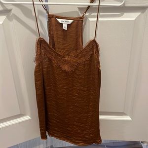 Nine West tank